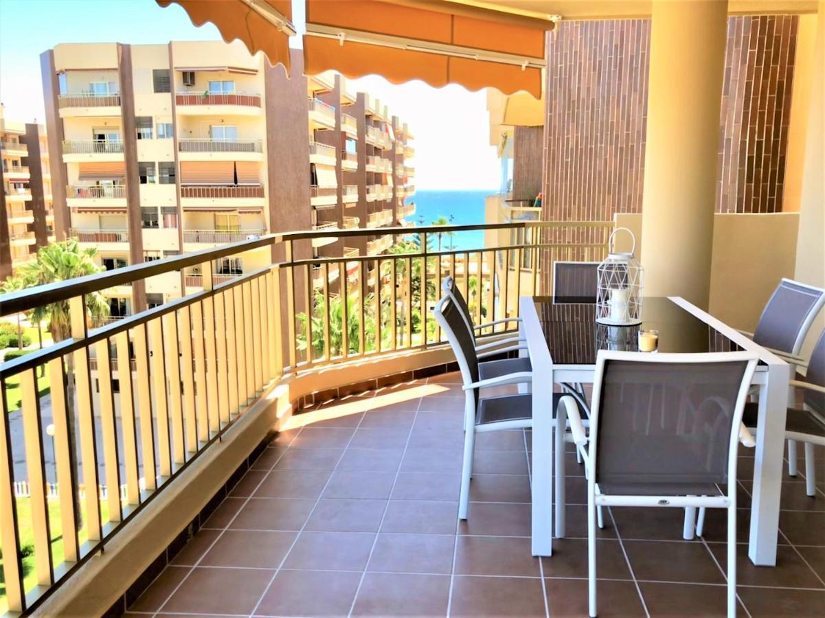 Frente A La Playa Fuengirola Dona Sofia E Lägenhet Exteriör bild
